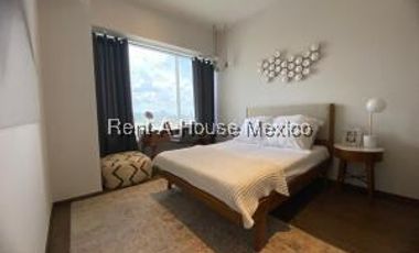 Departamento moderno en venta en Interlomas con Gimnasio y Terraza