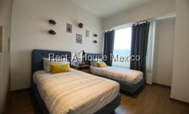 Departamento moderno en venta en Interlomas con Gimnasio y Terraza