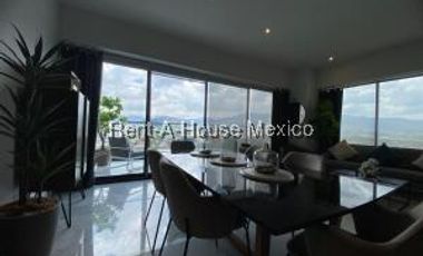 Departamento moderno en venta en Interlomas con Gimnasio y Terraza