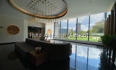 Departamento moderno en venta en Interlomas con Gimnasio y Terraza