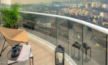 Departamento luminoso en venta en Bosque Real con Alberca y Terraza