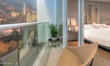 Departamento luminoso en venta en Bosque Real con Alberca y Terraza