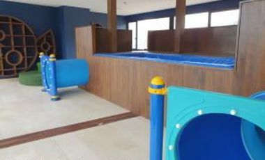 Departamento luminoso en venta en Bosque Real con Alberca y Gimnasio