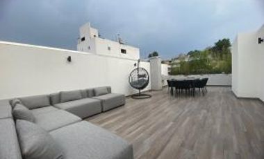 Casa remodelado en venta en Cuajimalpa con Alberca y Gimnasio