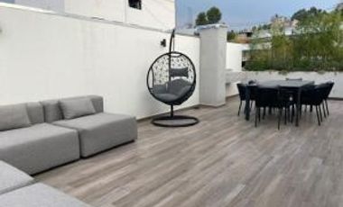 Casa remodelado en venta en Cuajimalpa con Alberca y Gimnasio