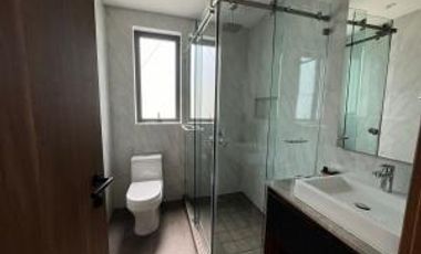 Casa remodelado en venta en Cuajimalpa con Alberca y Gimnasio