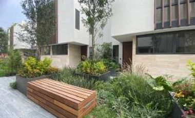 Casa remodelado en venta en Cuajimalpa con Alberca y Gimnasio