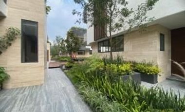 Casa remodelado en venta en Cuajimalpa con Alberca y Gimnasio