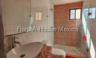 Casa moderno en venta en Cuajimalpa con Terraza y Jardín