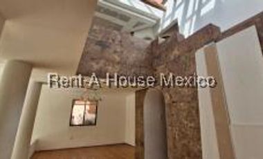 Casa moderno en venta en Cuajimalpa con Terraza y Jardín