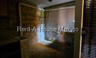 Casa moderno en venta en Cuajimalpa con Terraza y Jardín