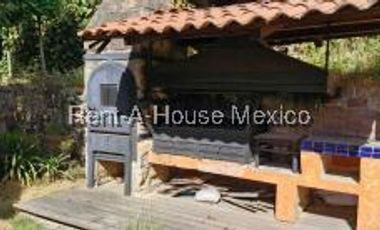 Casa moderno en venta en Cuajimalpa con Terraza y Jardín