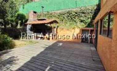 Casa moderno en venta en Cuajimalpa con Terraza y Jardín