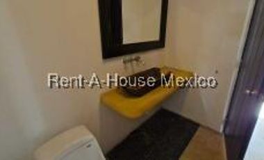 Casa moderno en venta en Cuajimalpa con Terraza y Jardín