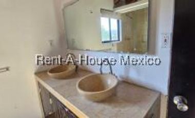 Casa moderno en venta en Cuajimalpa con Terraza y Jardín