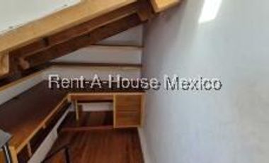 Casa moderno en venta en Cuajimalpa con Terraza y Jardín