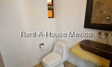 Casa moderno en venta en Cuajimalpa con Terraza y Jardín