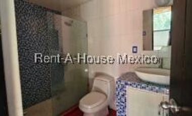 Casa moderno en venta en Cuajimalpa con Terraza y Jardín