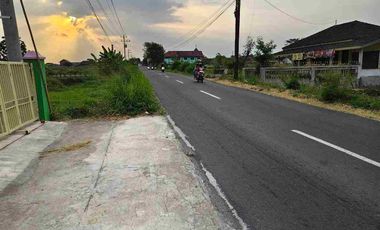 Resto Luas dgn Gazebo, R. Meeting Bonus Kolam Renang di Polanharjo Klaten