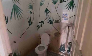 Disewakan rumah 1.5 lantai pinggi jalan Paris 2 hook Jl. Sejahtera