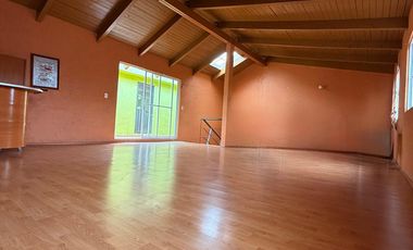 Se Vende Impecable y Moderna Casa Ubicadisima en Const de 1917 Iztapalapa