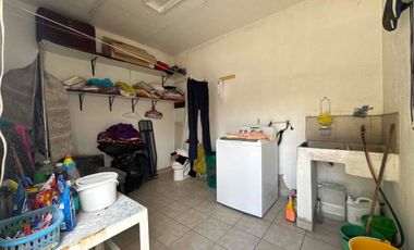 CASA EN VENTA ZONA MEDRANO, OLÍMPICA, CUCEI DE 8 HABITACIONES, TERRENO PARA NEGOCIO, DE 617 MTS2.