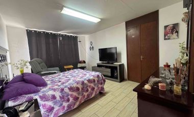 CASA EN VENTA ZONA MEDRANO, OLÍMPICA, CUCEI DE 8 HABITACIONES, TERRENO PARA NEGOCIO, DE 617 MTS2.