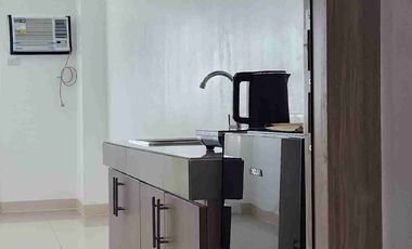 For Lease Studio unit in Dasmarinas Cavite Near De La Salle University, UMC Hospitals, Waltermart , accessible to Villar City, road like MCX & Calax