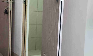 For Lease Studio unit in Dasmarinas Cavite Near De La Salle University, UMC Hospitals, Waltermart , accessible to Villar City, road like MCX & Calax