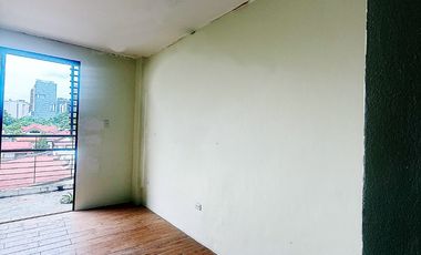 SPACIOUS UNFURNISHED 1 BEDROOM CONDO FOR RENT WITH BALCONY IN CORABES TOWER