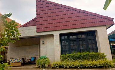 RUMAH MANUNGGAL DEKAT KAMBANG IWAK