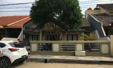 Disewakan rumah 1 lantai Full furnish 3KT / 2 KM Lokasi Strategis Di Serdang, Banten
