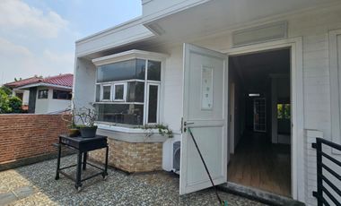 Jual/Sewa Rumah Cikini 2 Bintaro Tangerang Selatan Lokasi Strategis Siap Huni