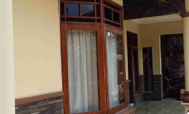 Disewakan Rumah Super Strategis Colomadu,Karanganyar Luas 200m2