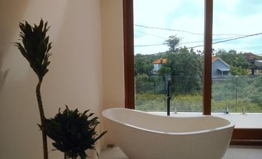 Stunning Villa Fully Furnished Only 3 minutes to Balangan Beach