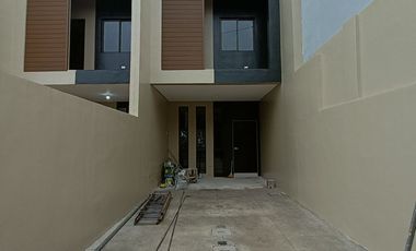 2 Storey Townhouse For Sale in Brgy.Cupang Antipolo 3 Bedrooms near Panorama rg