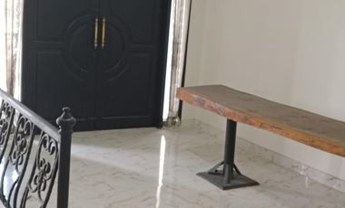 Sewa Rumah Bagus 2 lantai Siap huni Di Rawamangun Jakarta Timur dekat Kampus