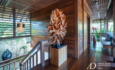 FREEHOLD | 5-BEDROOM LUXURY VILLA IN PETITENGET, SEMINYAK