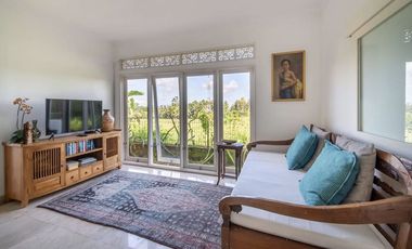 FREEHOLD | COLONIAL-STYLE VILLA WITH JUNGLE AND RICE FIELD VIEWS - UBUD TEGALLALANG