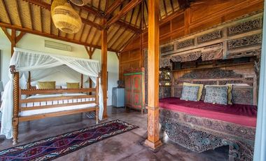 FREEHOLD | COLONIAL-STYLE VILLA WITH JUNGLE AND RICE FIELD VIEWS - UBUD TEGALLALANG