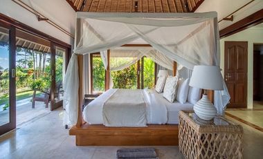 FREEHOLD | COLONIAL-STYLE VILLA WITH JUNGLE AND RICE FIELD VIEWS - UBUD TEGALLALANG