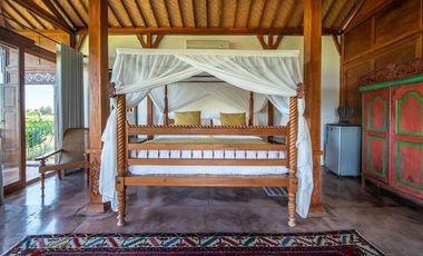 FREEHOLD | COLONIAL-STYLE VILLA WITH JUNGLE AND RICE FIELD VIEWS - UBUD TEGALLALANG