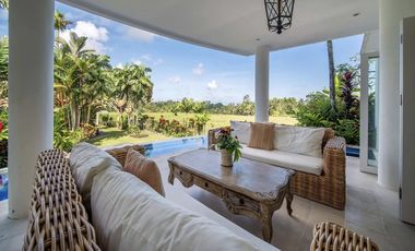 FREEHOLD | COLONIAL-STYLE VILLA WITH JUNGLE AND RICE FIELD VIEWS - UBUD TEGALLALANG