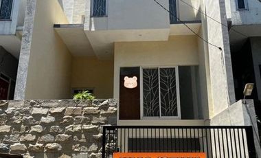 Rumah disewakan di Sukolilo, Surabaya