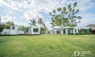 FREEHOLD LUXURY VILLA WITH A LARGE GARDEN IN BABAKAN-CANGGU