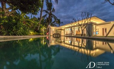 FREEHOLD LUXURY VILLA WITH A LARGE GARDEN IN BABAKAN-CANGGU