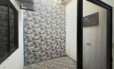 High Ceiling Bungalow House for rent