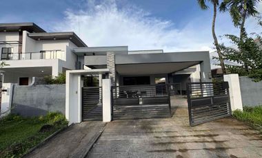 High Ceiling Bungalow House for rent