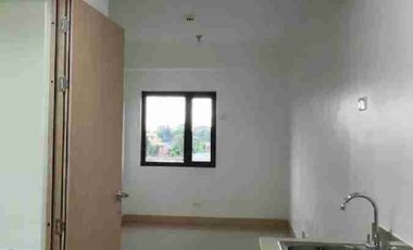 For Rent studio Unit in Dasmariñas, Cavite. Near UMC ,DSLU, EAIC, near SM and Robinson.