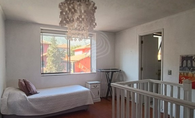 ¡Preciosa Casa en Zona Residencial Exclusiva, en un Entorno Natural!